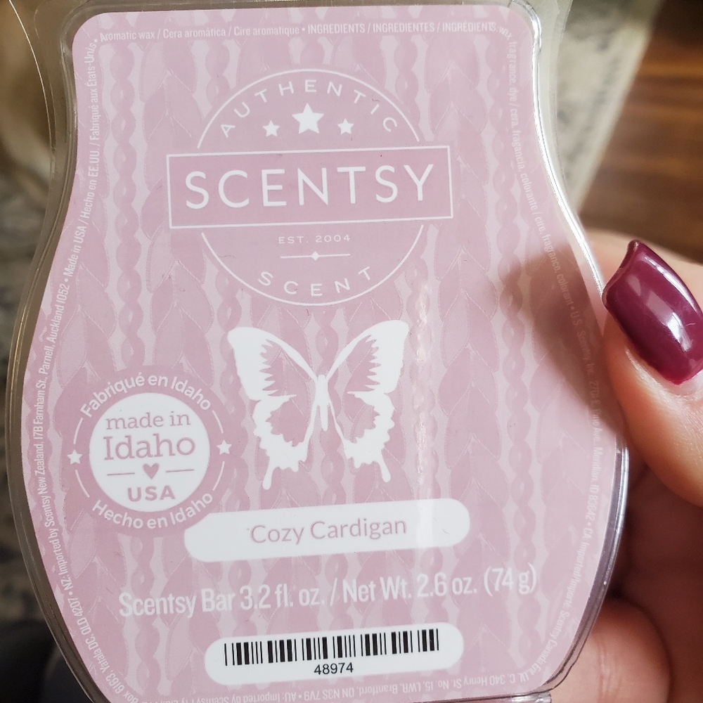 Scentsy Cozy Cardigan